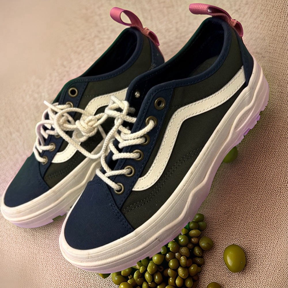 UNWORN FILM SHOOT SPARES - Vans Old Skool Wafflecup sole lo-top ultracush sneaks